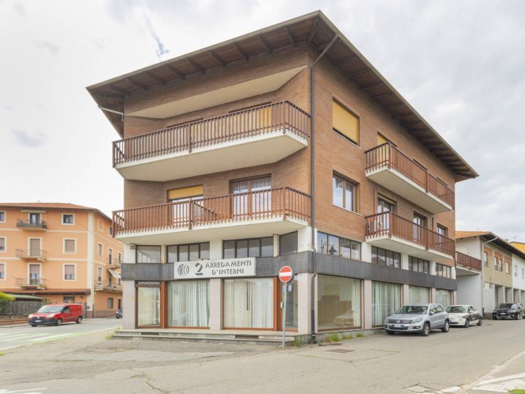negozio in vendita a Grignasco in zona Cà Marietta
