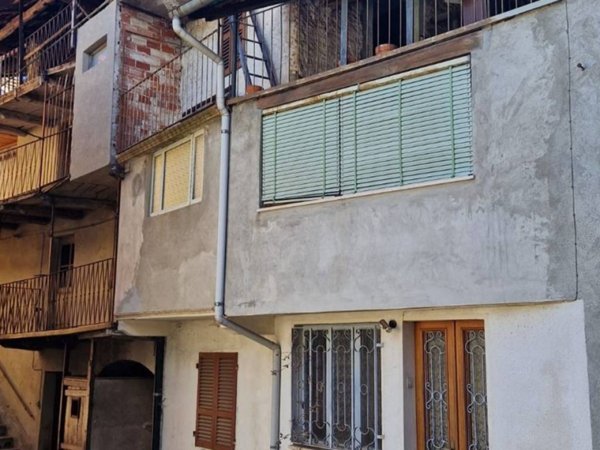 casa indipendente in vendita a Grignasco