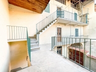 casa indipendente in vendita a Grignasco