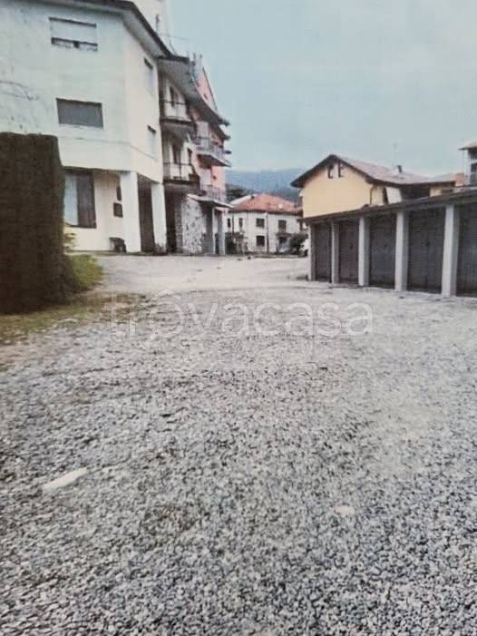 box auto in vendita a Grignasco in zona Cà Marietta