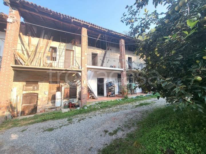casa indipendente in vendita a Grignasco