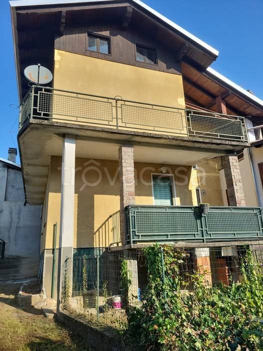 casa indipendente in vendita a Grignasco in zona Cà Marietta