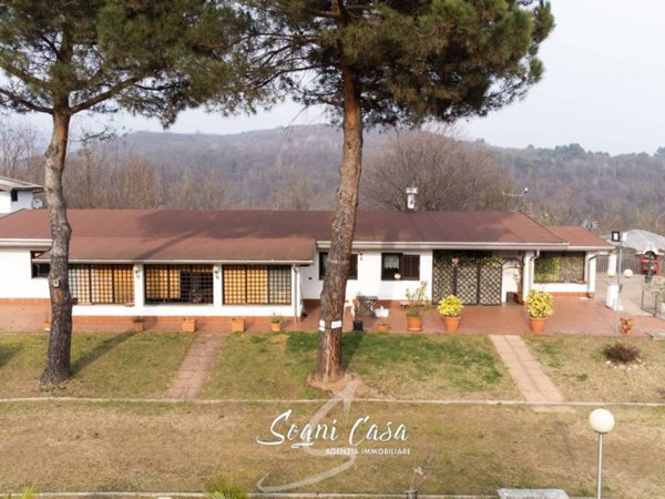 casa indipendente in vendita ad Invorio