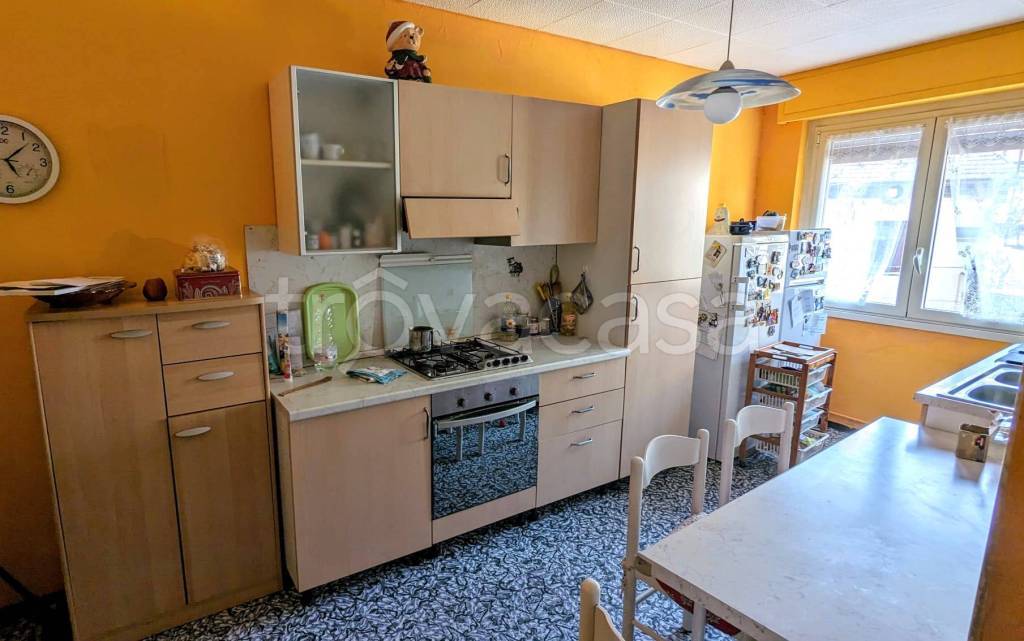 appartamento in vendita ad Invorio in zona Invorio Superiore