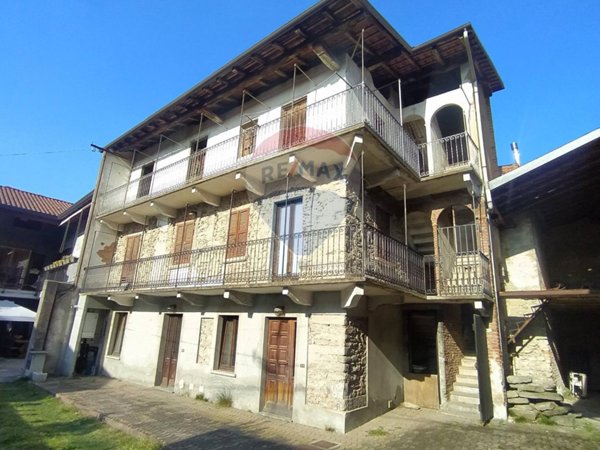 appartamento in vendita ad Invorio