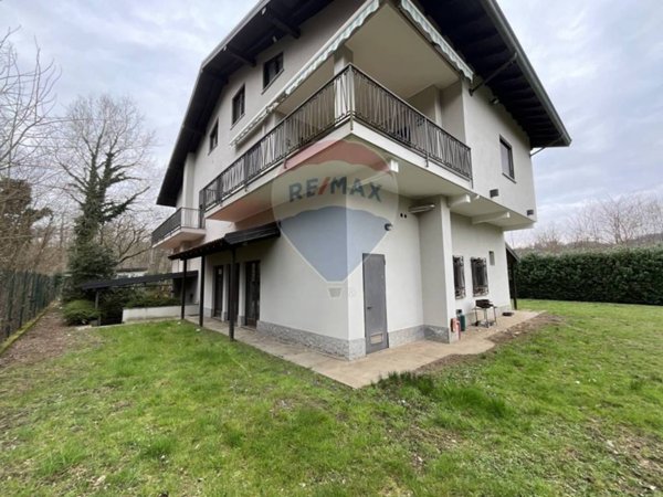 casa indipendente in vendita ad Invorio