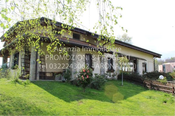 casa indipendente in vendita ad Invorio