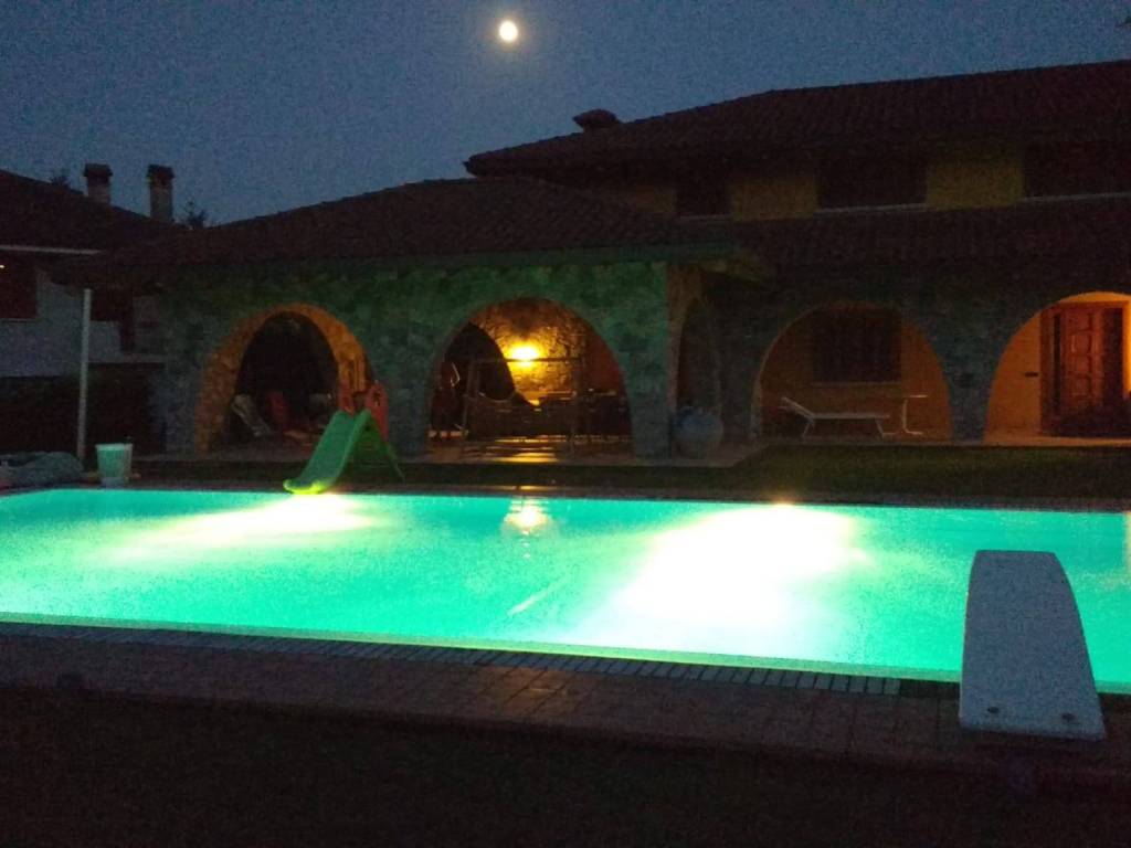 casa indipendente in vendita ad Invorio