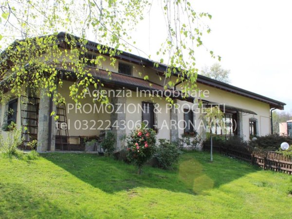 casa indipendente in vendita ad Invorio