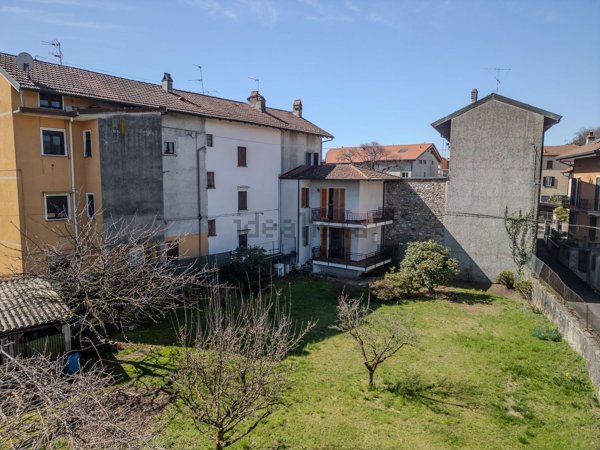 esavano in vendita ad Invorio