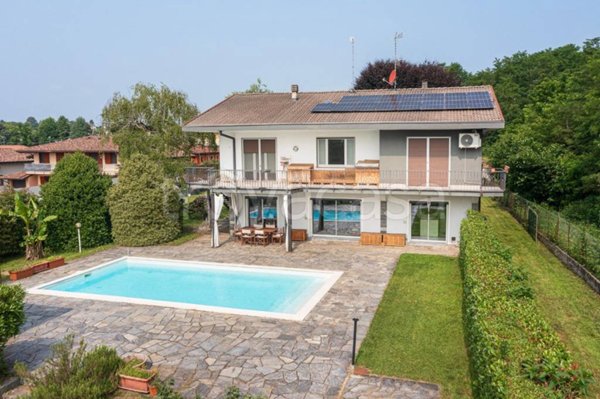 casa indipendente in vendita ad Invorio