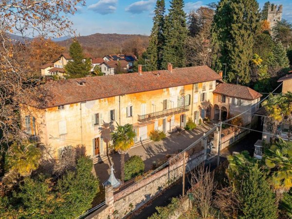 villa in vendita ad Invorio