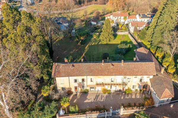casa indipendente in vendita ad Invorio
