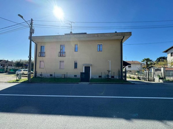 casa indipendente in vendita ad Invorio