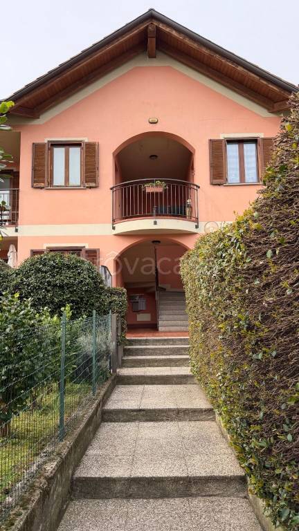 appartamento in vendita ad Invorio