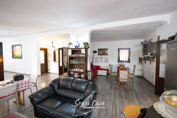 casa indipendente in vendita ad Invorio