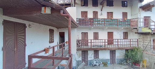 casa indipendente in vendita ad Invorio in zona Mornerona