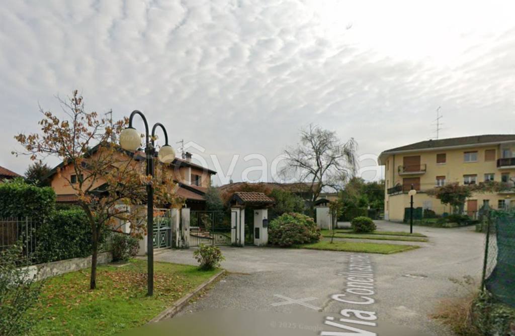 casa indipendente in vendita ad Invorio