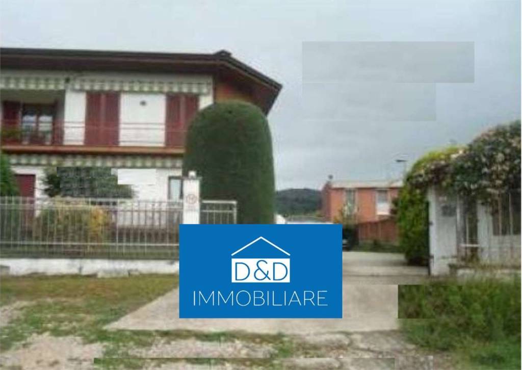 appartamento in vendita ad Invorio in zona Talonno