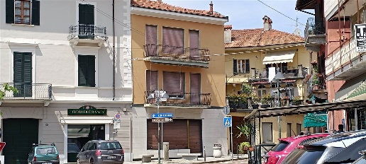 casa indipendente in vendita ad Invorio