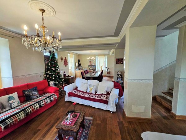 casa indipendente in vendita ad Invorio