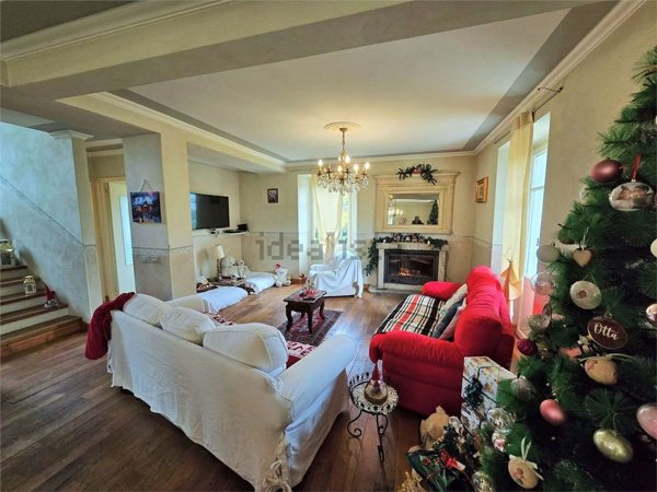 casa indipendente in vendita ad Invorio