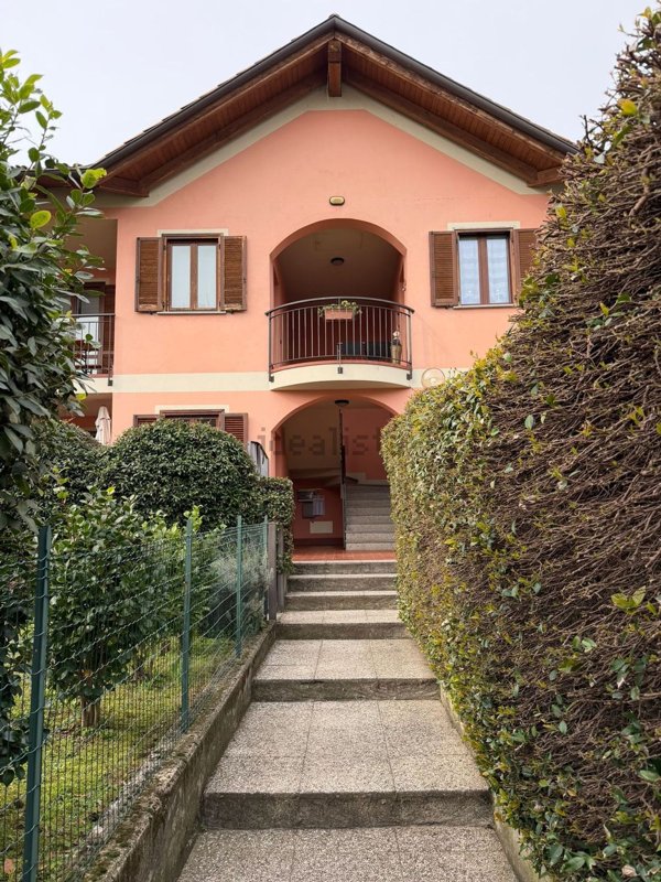 appartamento in vendita ad Invorio
