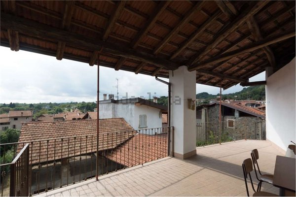 appartamento in vendita ad Invorio