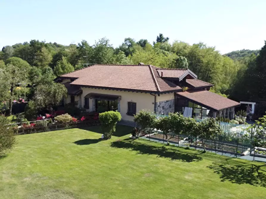 casa indipendente in vendita ad Invorio