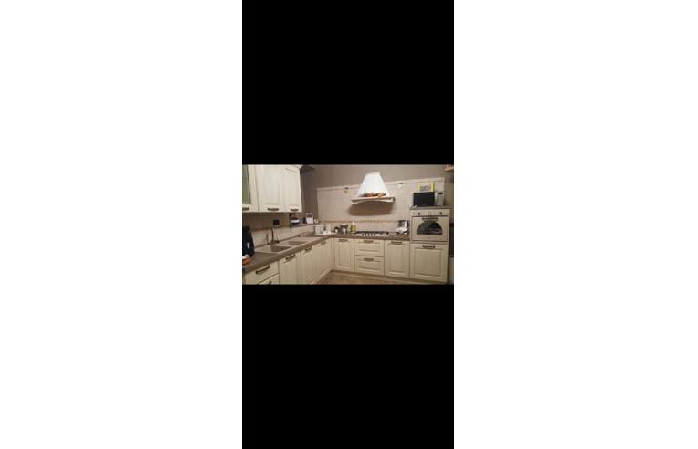 casa indipendente in vendita ad Invorio in zona Invorio Superiore