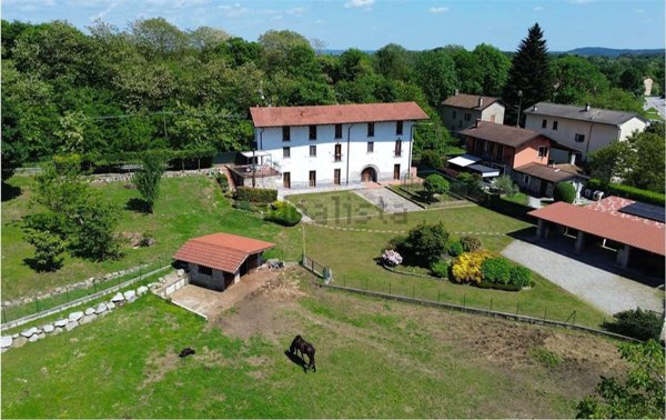 casale in vendita ad Invorio