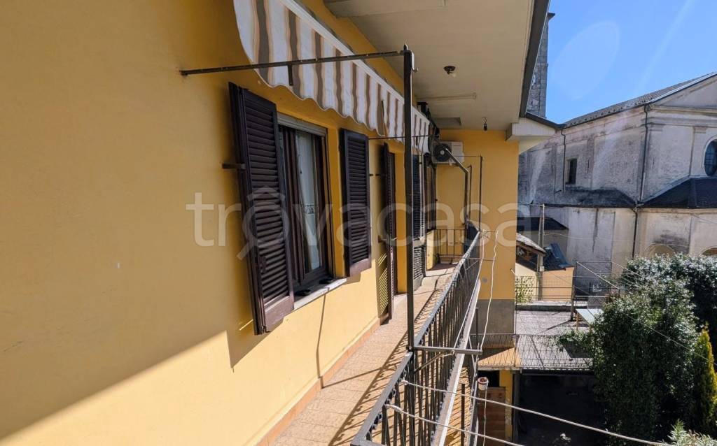 appartamento in vendita ad Invorio in zona Invorio Superiore