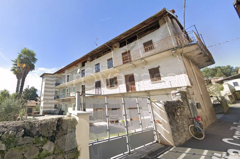 ufficio in vendita ad Invorio