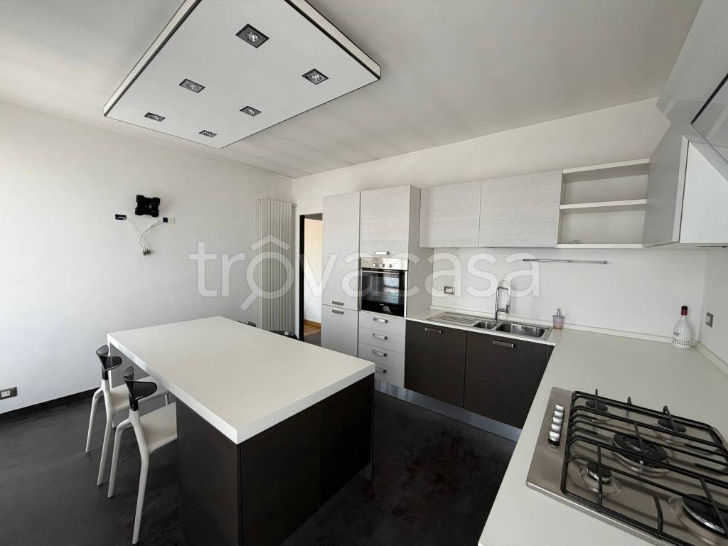 appartamento in vendita ad Invorio in zona Invorio Superiore