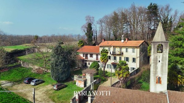 casa indipendente in vendita ad Invorio in zona Barquedo