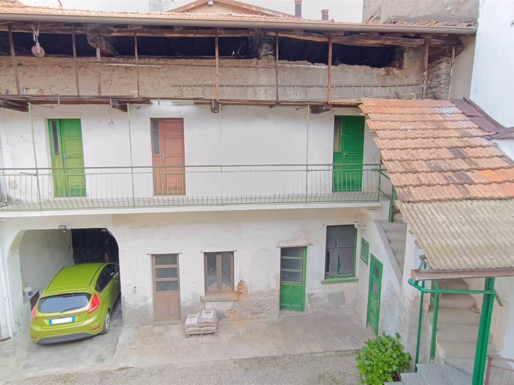 appartamento in vendita ad Invorio in zona Invorio Superiore