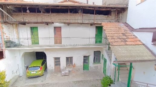 appartamento in vendita ad Invorio in zona Invorio Superiore