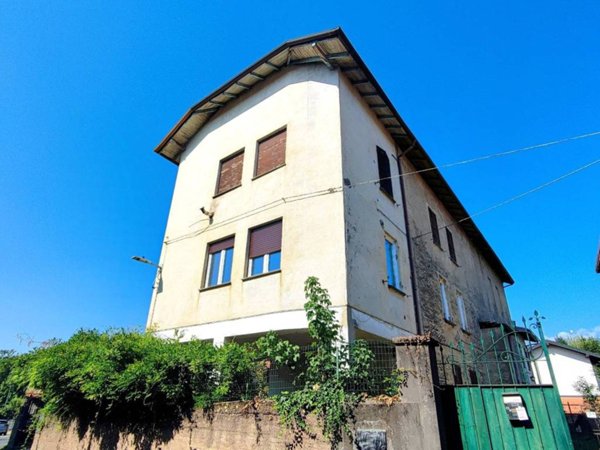 appartamento in vendita ad Invorio in zona Invorio Superiore