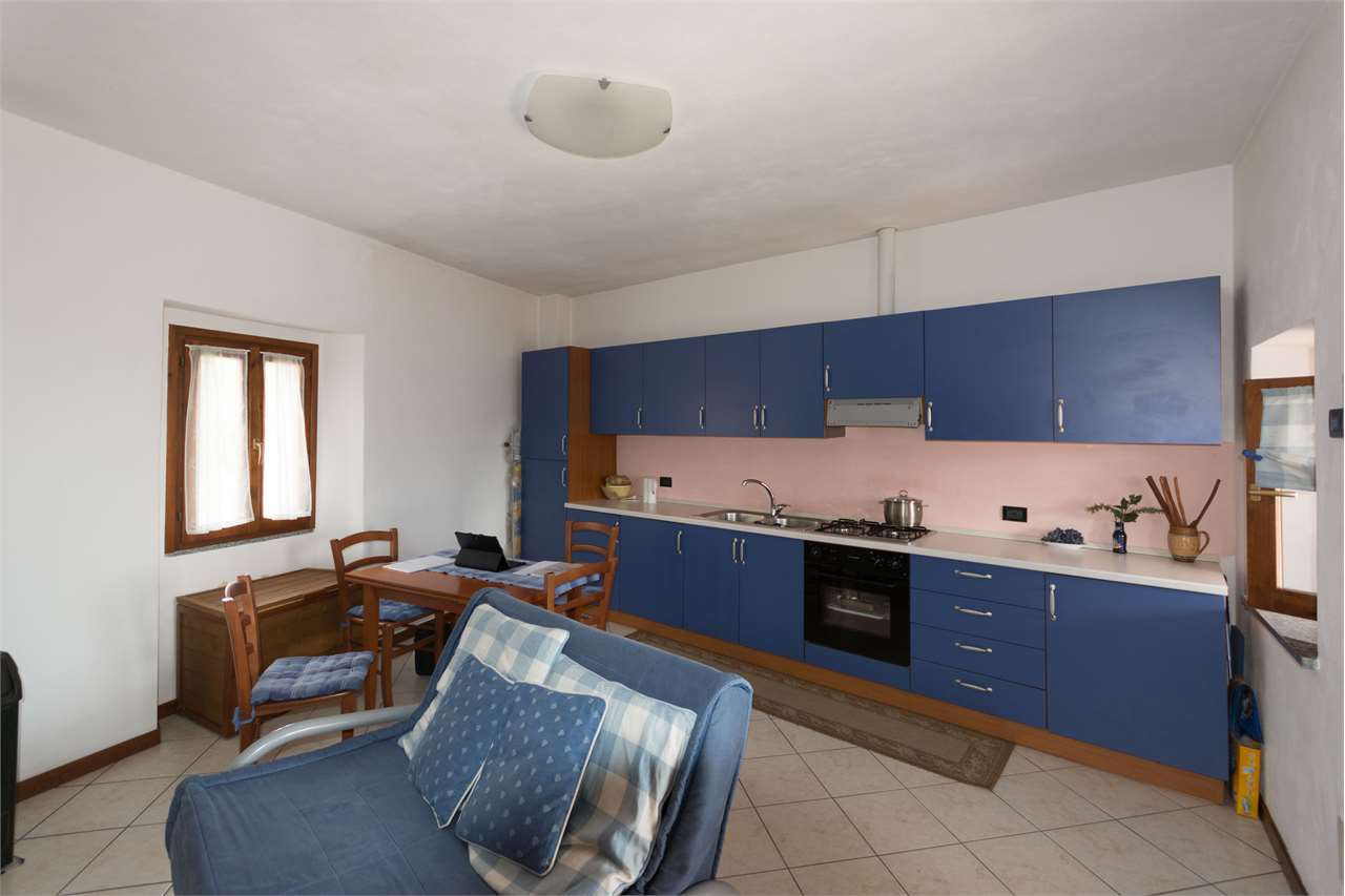 appartamento in vendita ad Invorio in zona Invorio Superiore