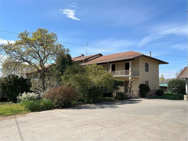 casale in vendita a Landiona