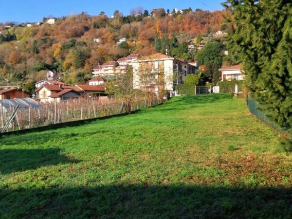 terreno edificabile in vendita a Lesa
