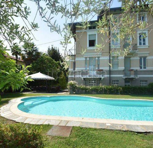 casa indipendente in vendita a Lesa