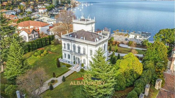 villa in vendita a Lesa