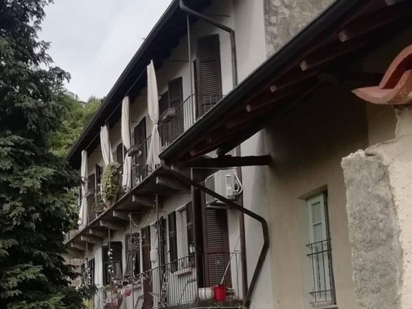 appartamento in vendita a Lesa in zona Solcio