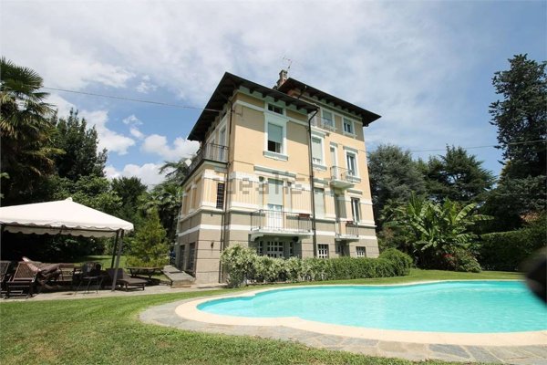 casa indipendente in vendita a Lesa