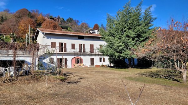 casa indipendente in vendita a Lesa
