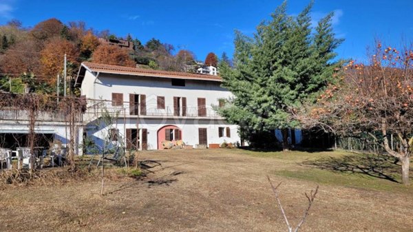 casa indipendente in vendita a Lesa