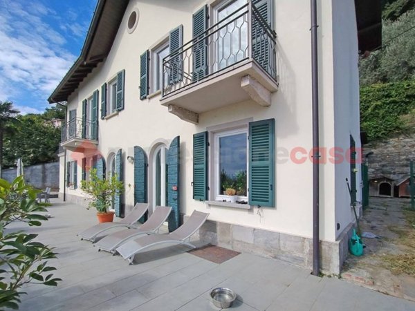 casa indipendente in vendita a Lesa in zona Solcio