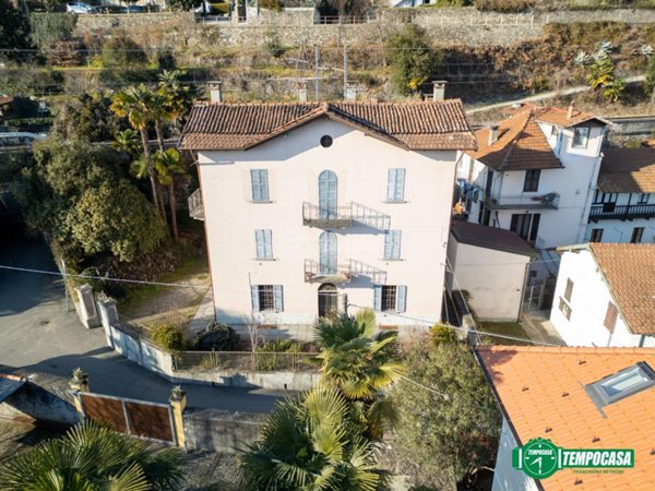 casa indipendente in vendita a Lesa