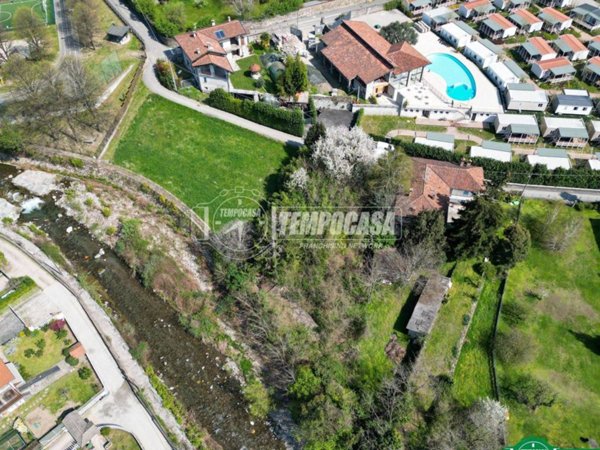 terreno edificabile in vendita a Lesa